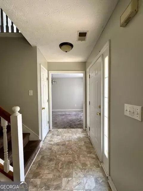 Entry Way - 1904 Elm Park Dr, Hampton, GA 30228 photo 4 of 6