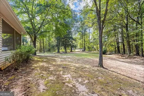 Exterior - 40 Timberwoods Dr, Covington, GA 30016 photo 5 of 10