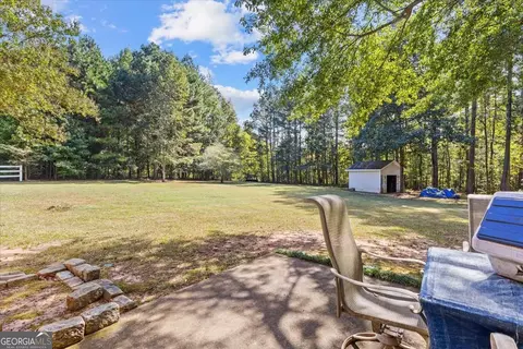 Exterior - 40 Timberwoods Dr, Covington, GA 30016 photo 7 of 10