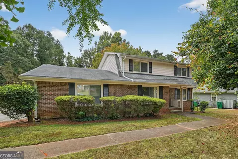 4255 Autumn Woods Ct, Stone Mountain, GA 30083