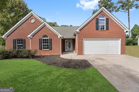 325 Peachtree Cir, Hampton, GA 30228