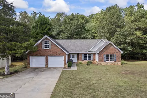 150 Buckeye Trails Dr, Commerce, GA 30530