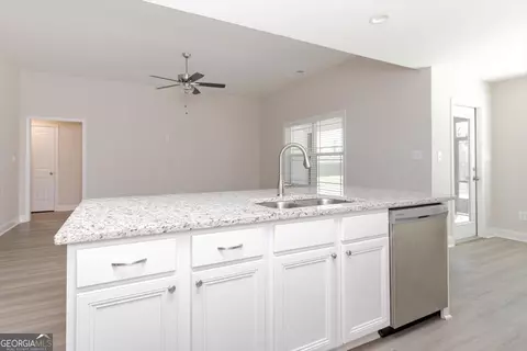 Kitchen - 128 Rocky Rd, Perry, GA 31069 photo 7 of 7