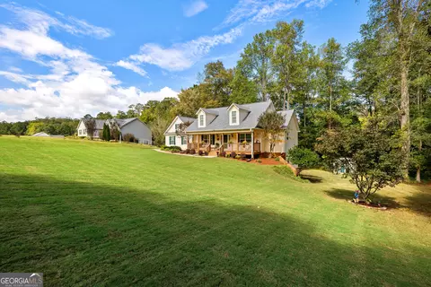 Exterior - 114 Copper Creek Dr, Lagrange, GA 30240 photo 3 of 18