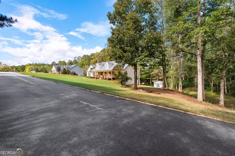 Exterior - 114 Copper Creek Dr, Lagrange, GA 30240 photo 1 of 18