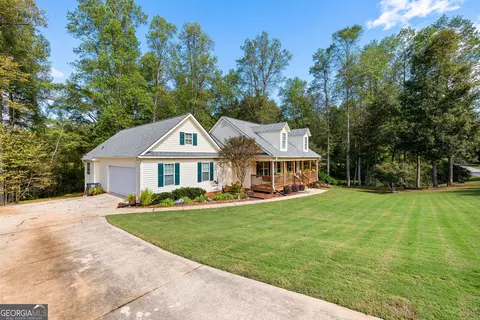 Exterior - 114 Copper Creek Dr, Lagrange, GA 30240 photo 4 of 18