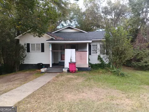 196 Commerce St, Hawkinsville, GA 31036
