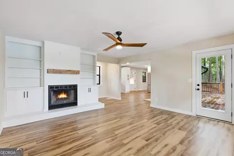 Living - 245 Currahee Pl, Toccoa, GA 30577 photo 5 of 6