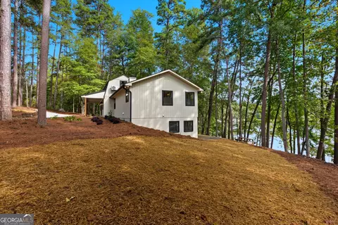 Exterior - 245 Currahee Pl, Toccoa, GA 30577 photo 3 of 11