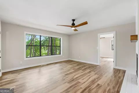 Living - 245 Currahee Pl, Toccoa, GA 30577 photo 3 of 6