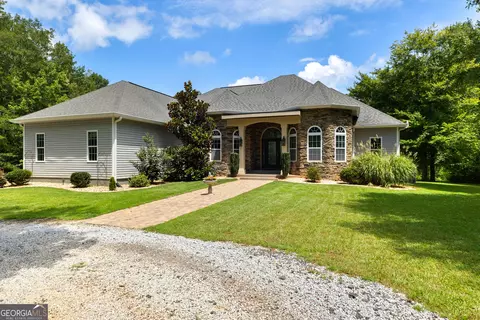 1452 Redwine Rd, Fayetteville, GA 30215