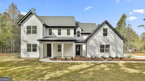 25 Oak Rd, Locust Grove, GA 30248