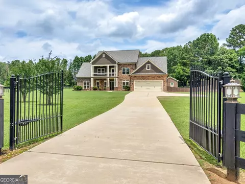 3905 Pointer Rd, Loganville, GA 30052 photo 2