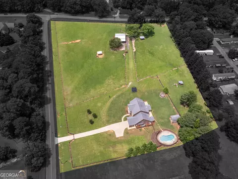 3905 Pointer Rd, Loganville, GA 30052 photo 4