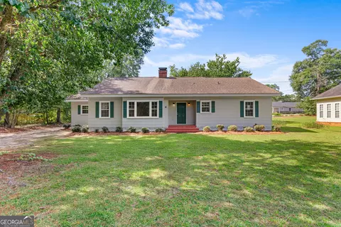 6 Carmel Dr, Statesboro, GA 30458