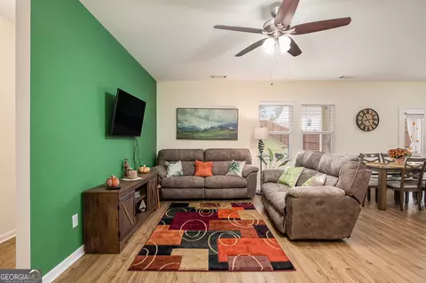 197 Trail Winds Dr, Bethlehem, GA 30620 photo 4