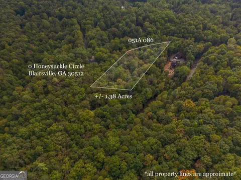 34 Honeysuckle Cir, Blairsville, GA 30512
