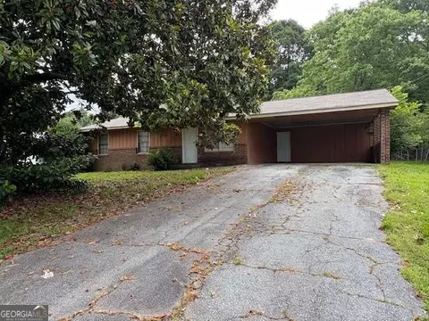 1932 Pharrs Rd, Snellville, GA 30078