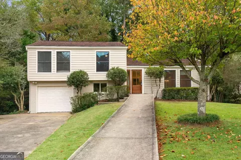 3344 Brookview Dr, Marietta, GA 30068
