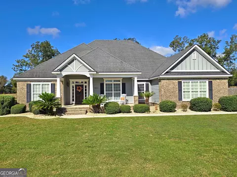 4593 San Saba Dr, Hahira, GA 31632