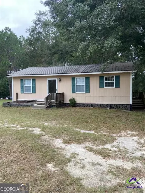 39 N Jackson Ave, Mcrae-helena, GA 31037