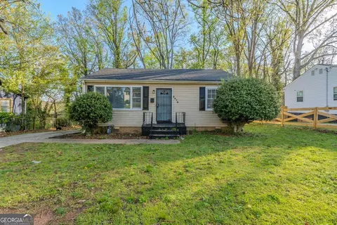 2070 Perkerson Rd SW, Atlanta, GA 30310