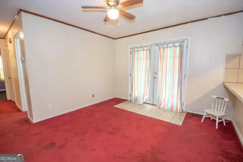 Living - 141 Avery Dr, Lagrange, GA 30240 photo 4 of 6