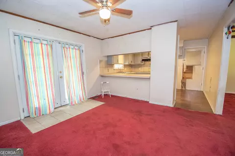 Living - 141 Avery Dr, Lagrange, GA 30240 photo 5 of 6