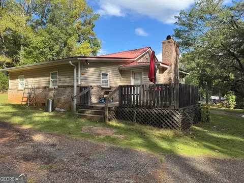 45 Davidson Rd, West Point, GA 31833