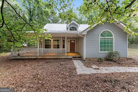 486 Hickory Cir, Griffin, GA 30223