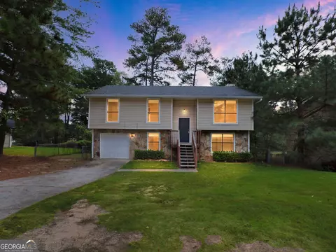 6600 Connell Rd, Fairburn, GA 30213