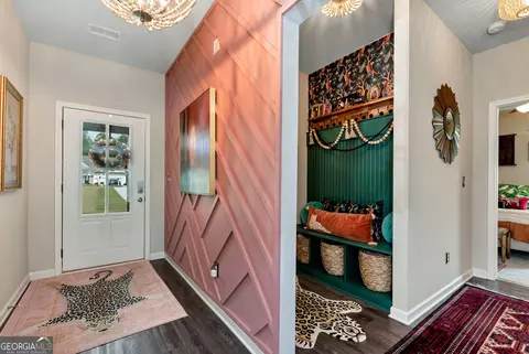Entry Way - 425 Crystal Way, Cornelia, GA 30531 photo 3 of 4