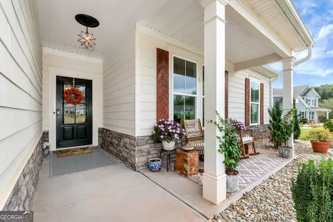 Exterior - 425 Crystal Way, Cornelia, GA 30531 photo 8 of 12