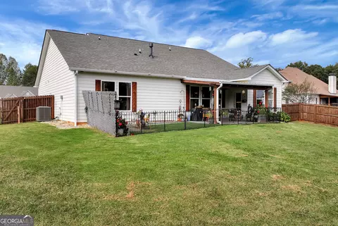 Exterior - 425 Crystal Way, Cornelia, GA 30531 photo 6 of 12