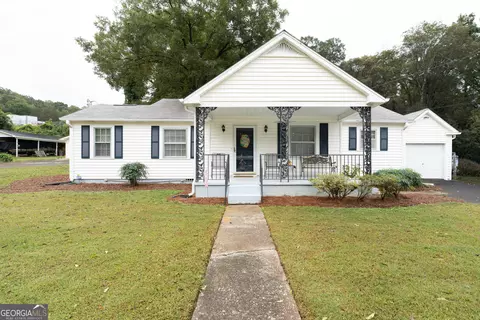 13 Spring Cir SE, Lindale, GA 30147