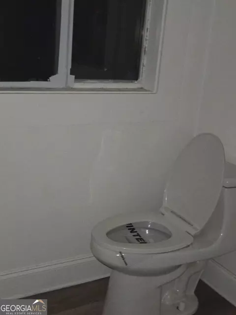 Bath - 3 Oak St, Porterdale, GA 30014 photo 2 of 2