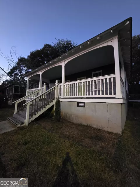 Exterior - 3 Oak St, Porterdale, GA 30014 photo 2 of 2