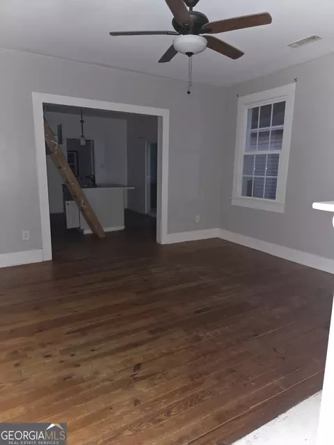Living - 3 Oak St, Porterdale, GA 30014 photo 2 of 2