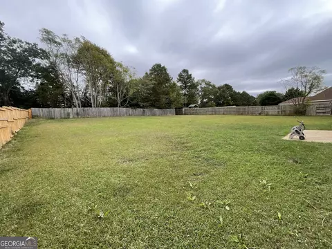 Exterior - 302 Brampton Way, Perry, GA 31069 photo 3 of 4