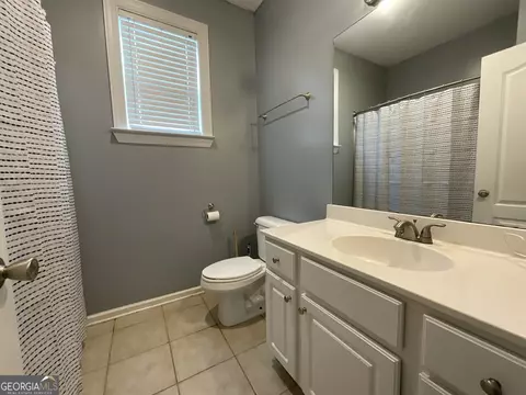 Bath - 302 Brampton Way, Perry, GA 31069 photo 1 of 4