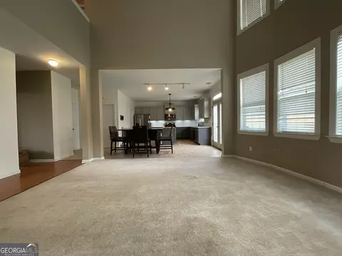 Living - 302 Brampton Way, Perry, GA 31069 photo 6 of 9