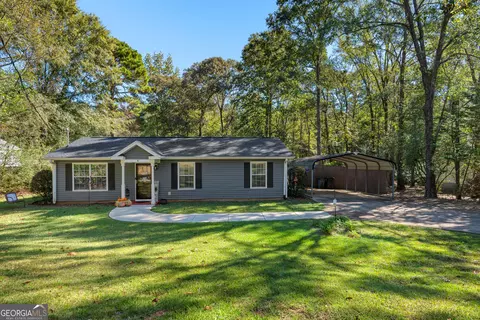 249 Reed Rd, West Point, GA 31833