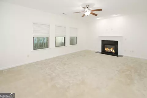 Living - 329 Linman Dr, Lagrange, GA 30241 photo 4 of 4