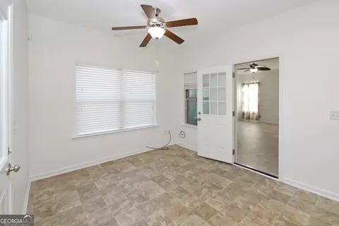 Entry Way - 329 Linman Dr, Lagrange, GA 30241 photo 5 of 6