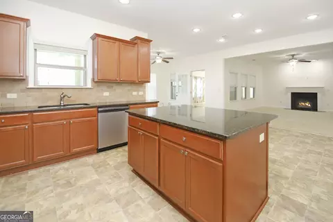 Kitchen - 329 Linman Dr, Lagrange, GA 30241 photo 1 of 2