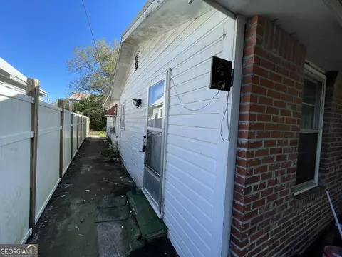 Entry Way - 116 Jackson St, Cochran, GA 31014 photo 1 of 8