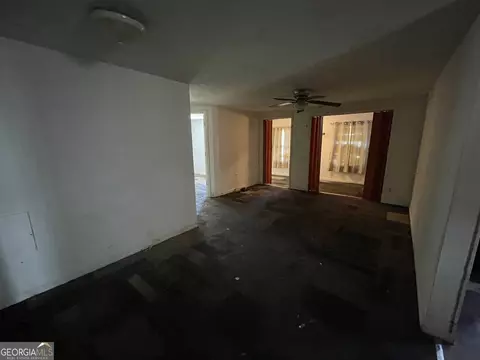 Living - 116 Jackson St, Cochran, GA 31014 photo 1 of 2