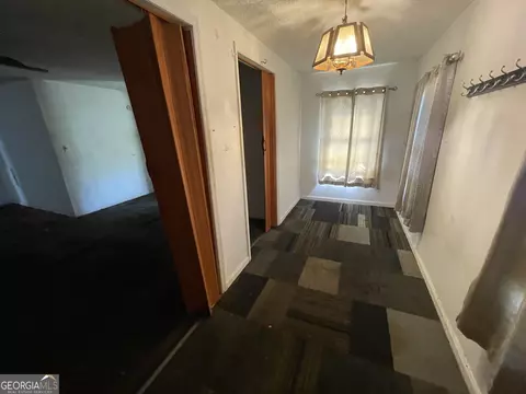 Entry Way - 116 Jackson St, Cochran, GA 31014 photo 4 of 8