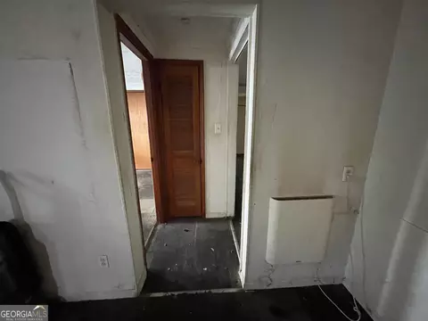 Entry Way - 116 Jackson St, Cochran, GA 31014 photo 6 of 8