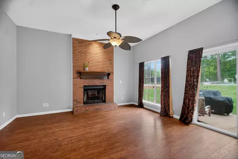 Living - 103 Hawthorne Cir, Lagrange, GA 30240 photo 1 of 2